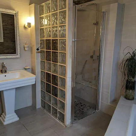 Maison D'hote Du Jas Homestay *