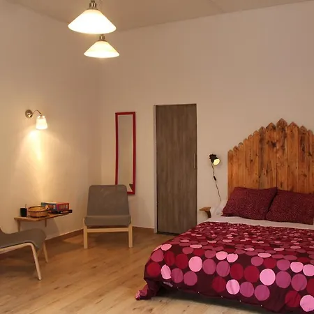 Homestay Maison D'hote Du Jas Ensues-la-Redonne