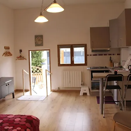 Maison D'hote Du Jas Homestay